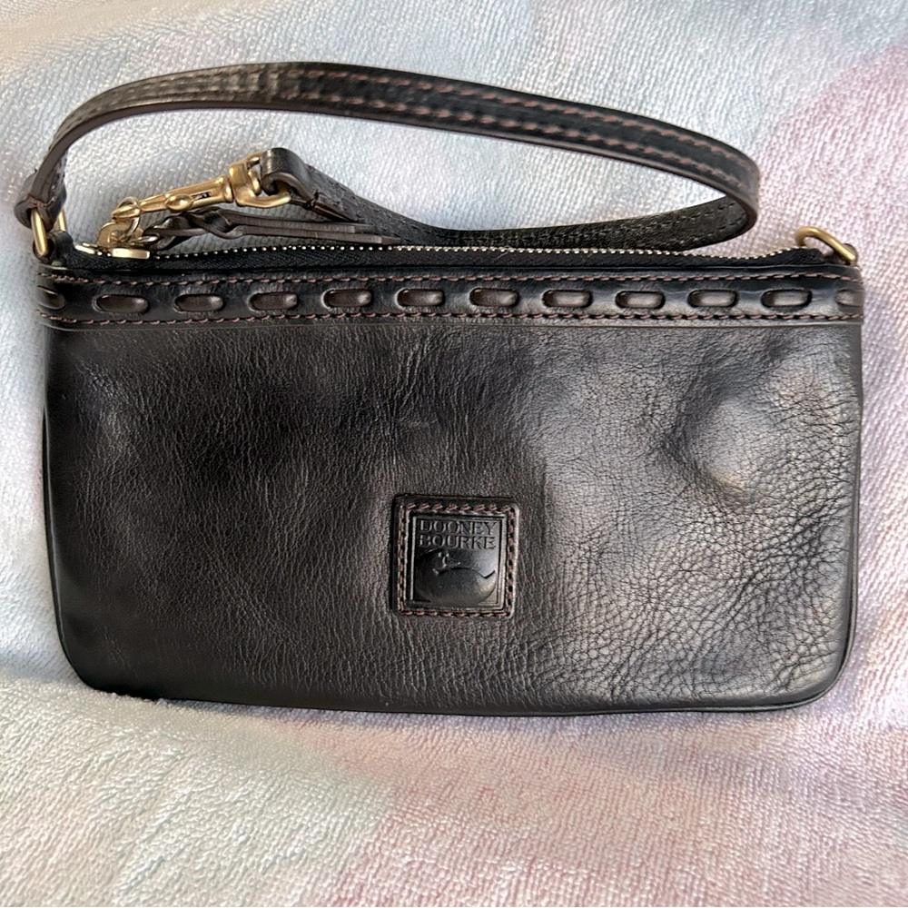 Dooney & Bourke